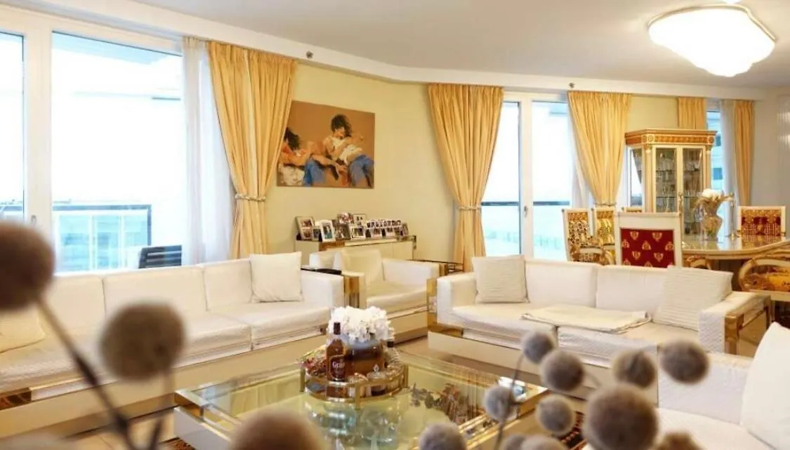 Luxury Diplomat-Penthouse - Uno City Wien 0*,  Österreich