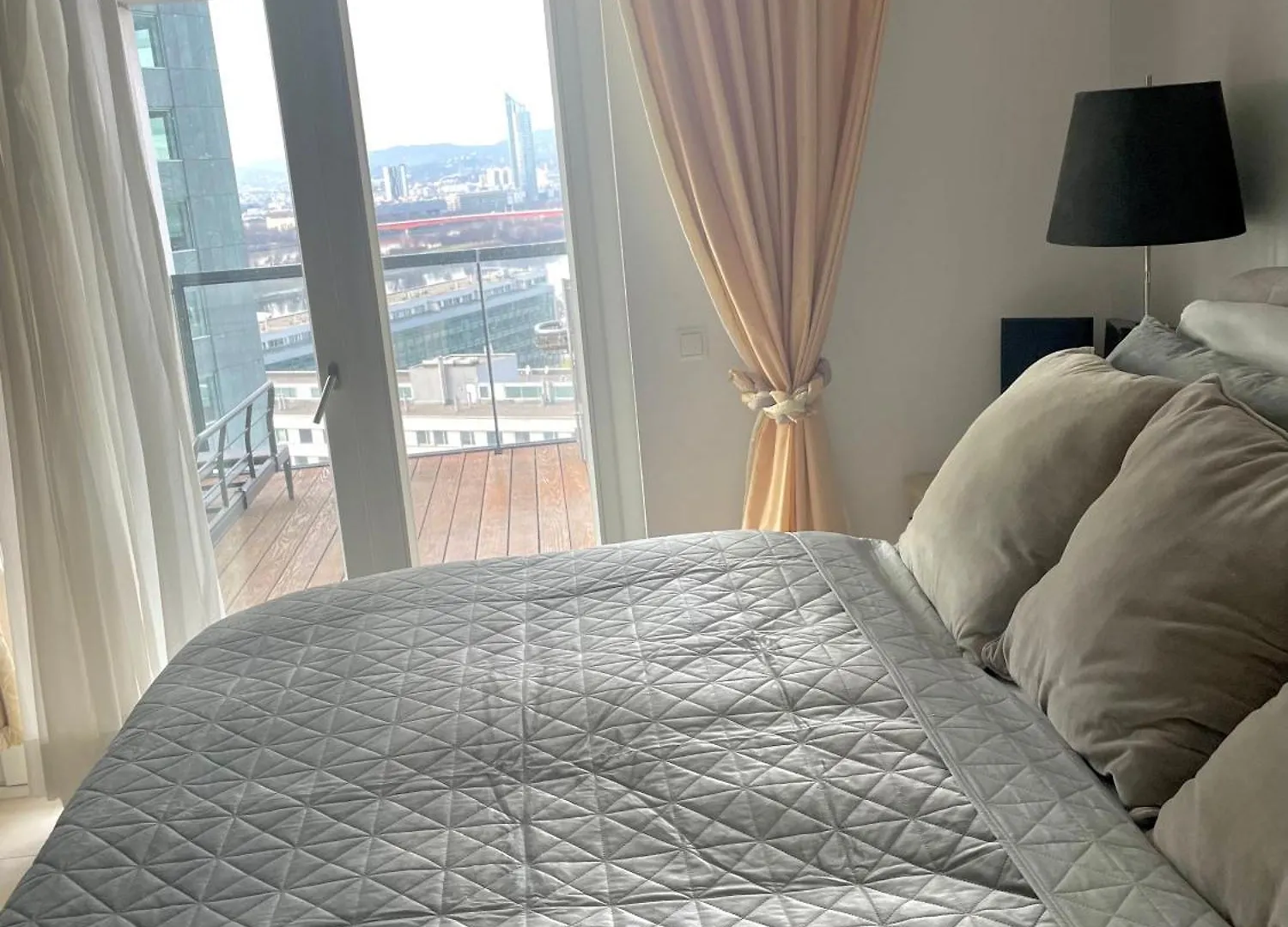 Luxury Diplomat-Penthouse - Uno City Wien